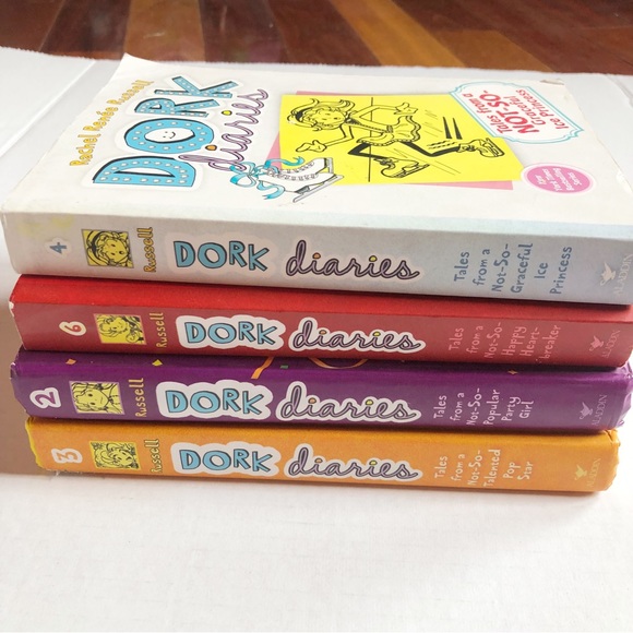Dork Diaries 4 Book Lot - Picture 2 of 7